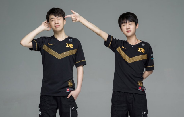 的要求都更 的要求都更